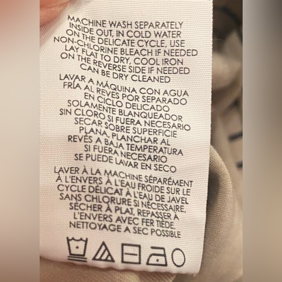 Cabi Tick Tock Woman’s Crop Pants, Cream and Blue Pinstripe Size 6 - Picture 10 of 11